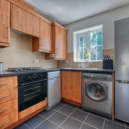 Nec Exhibitor Home, Stay Near Birmingham Airport エクステリア 写真