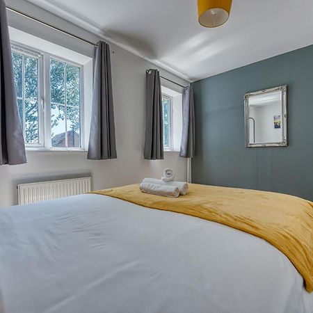 Nec Exhibitor Home, Stay Near Birmingham Airport エクステリア 写真