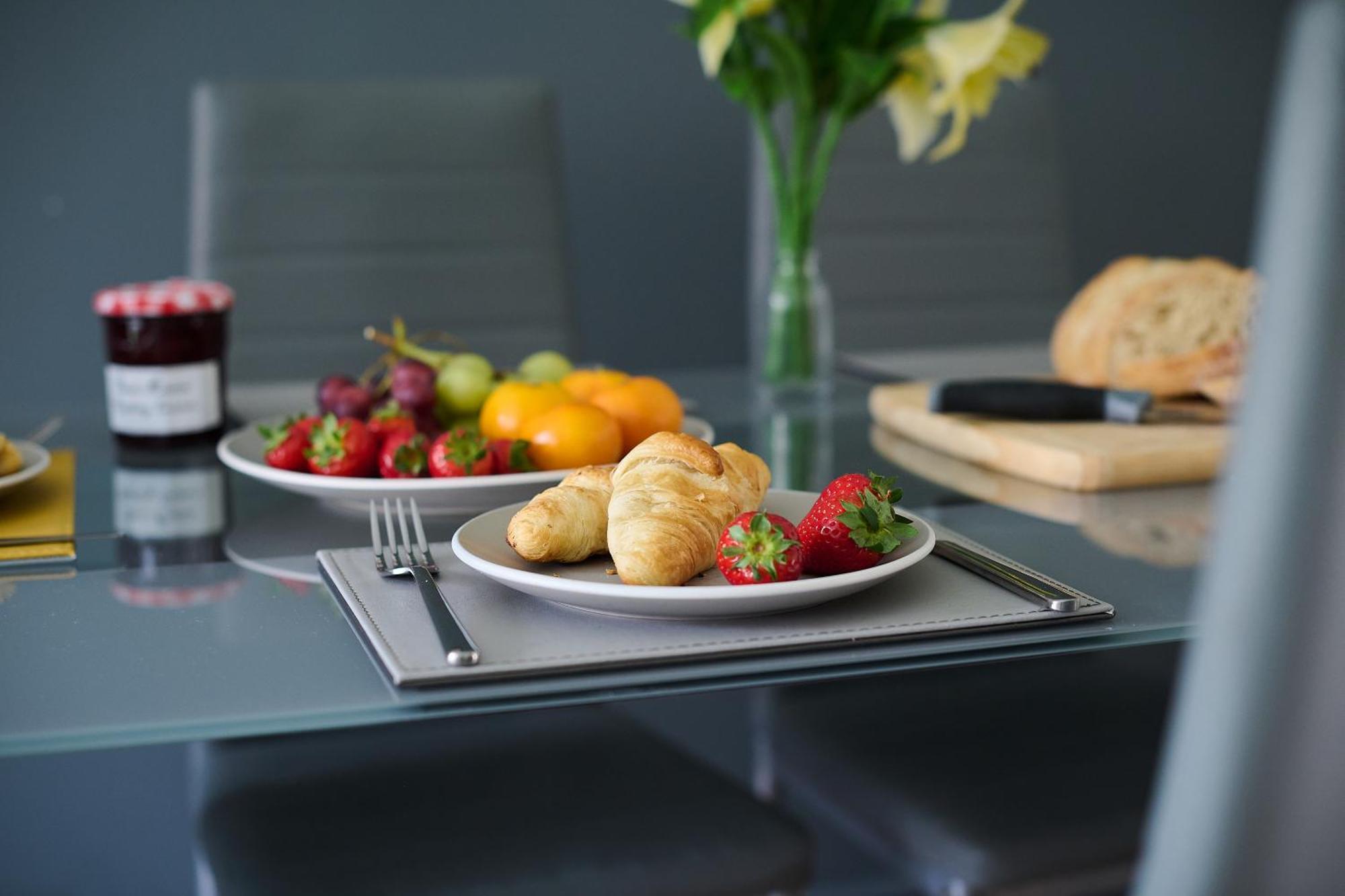 Nec Exhibitor Home, Stay Near Birmingham Airport エクステリア 写真