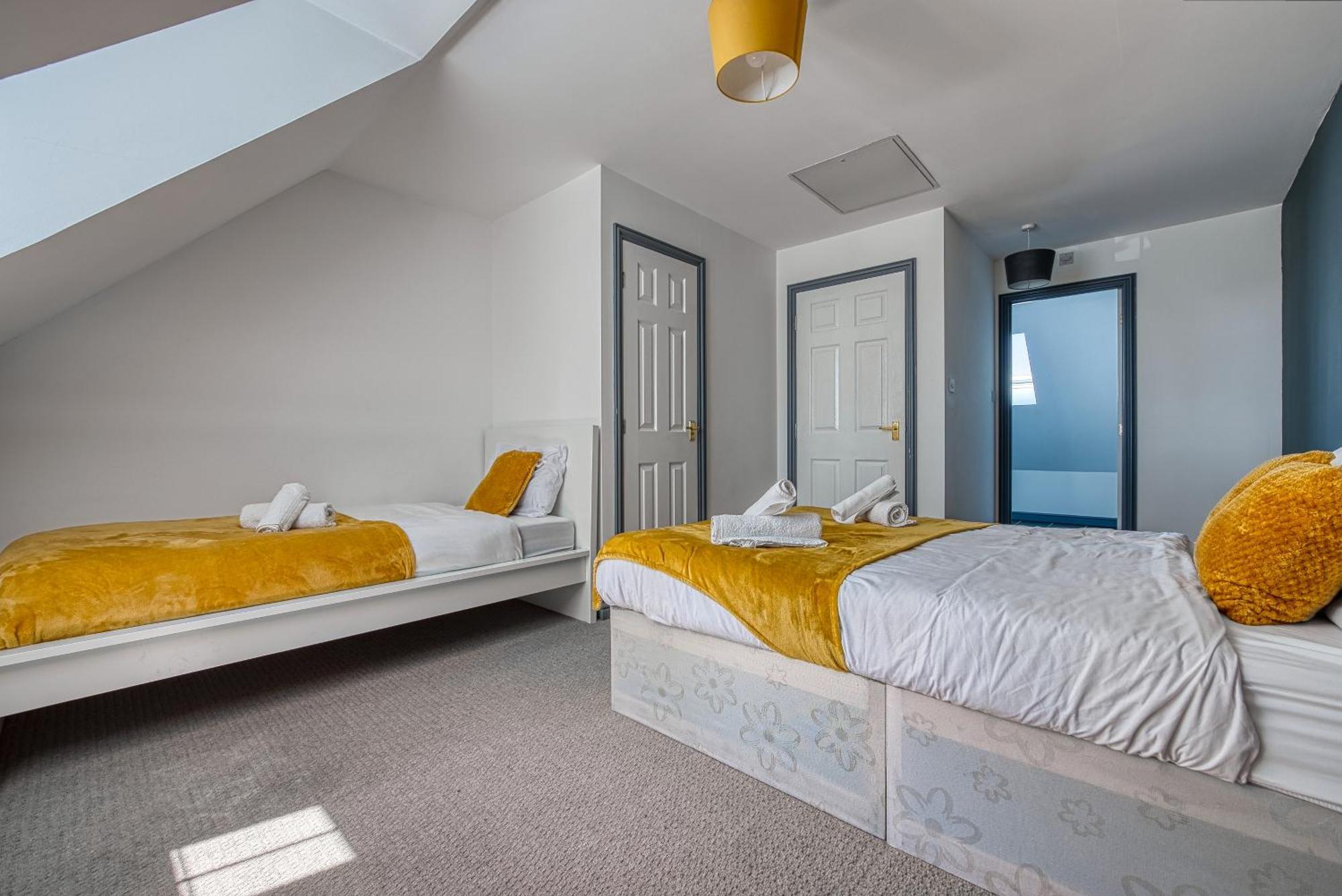 Nec Exhibitor Home, Stay Near Birmingham Airport エクステリア 写真