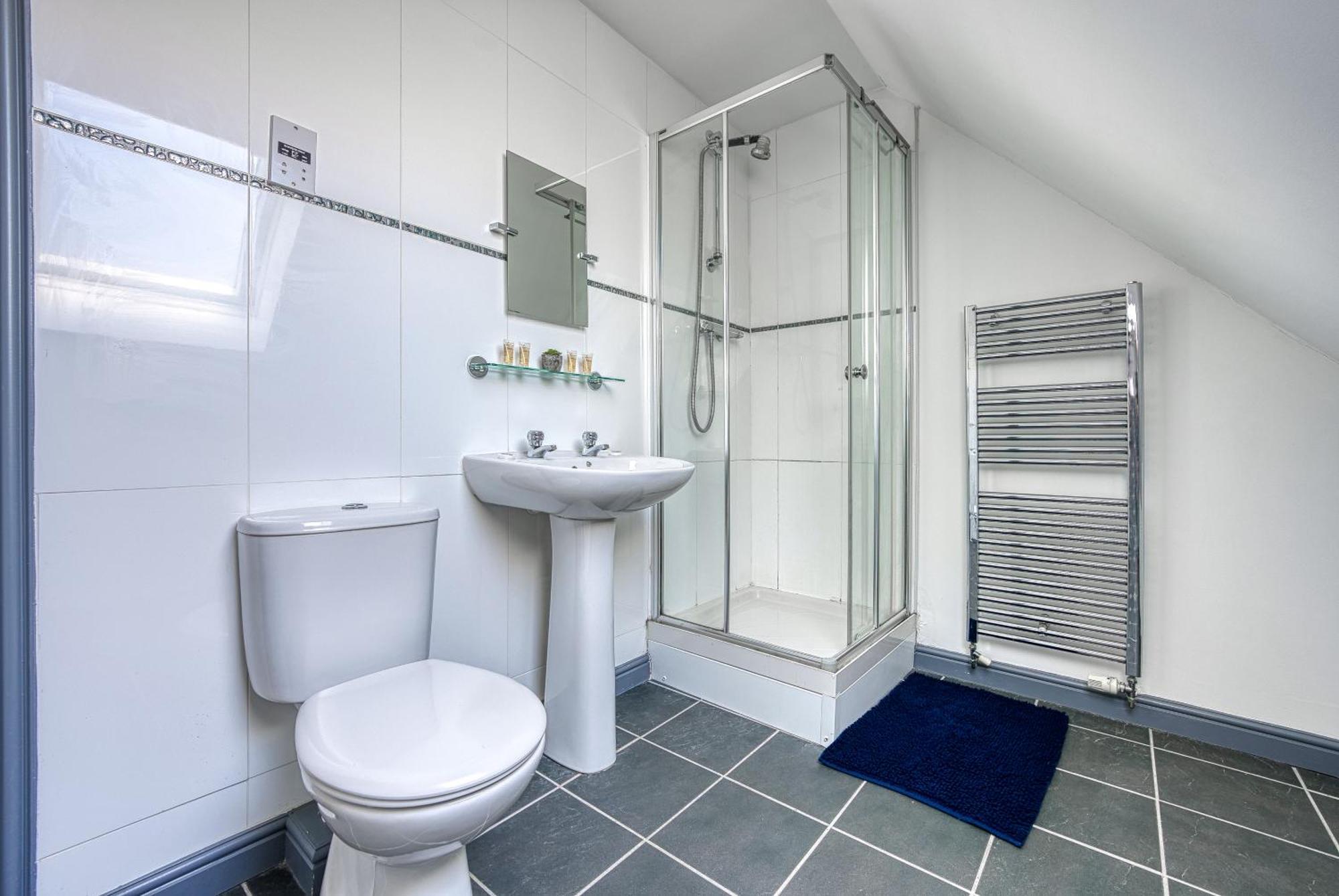 Nec Exhibitor Home, Stay Near Birmingham Airport エクステリア 写真