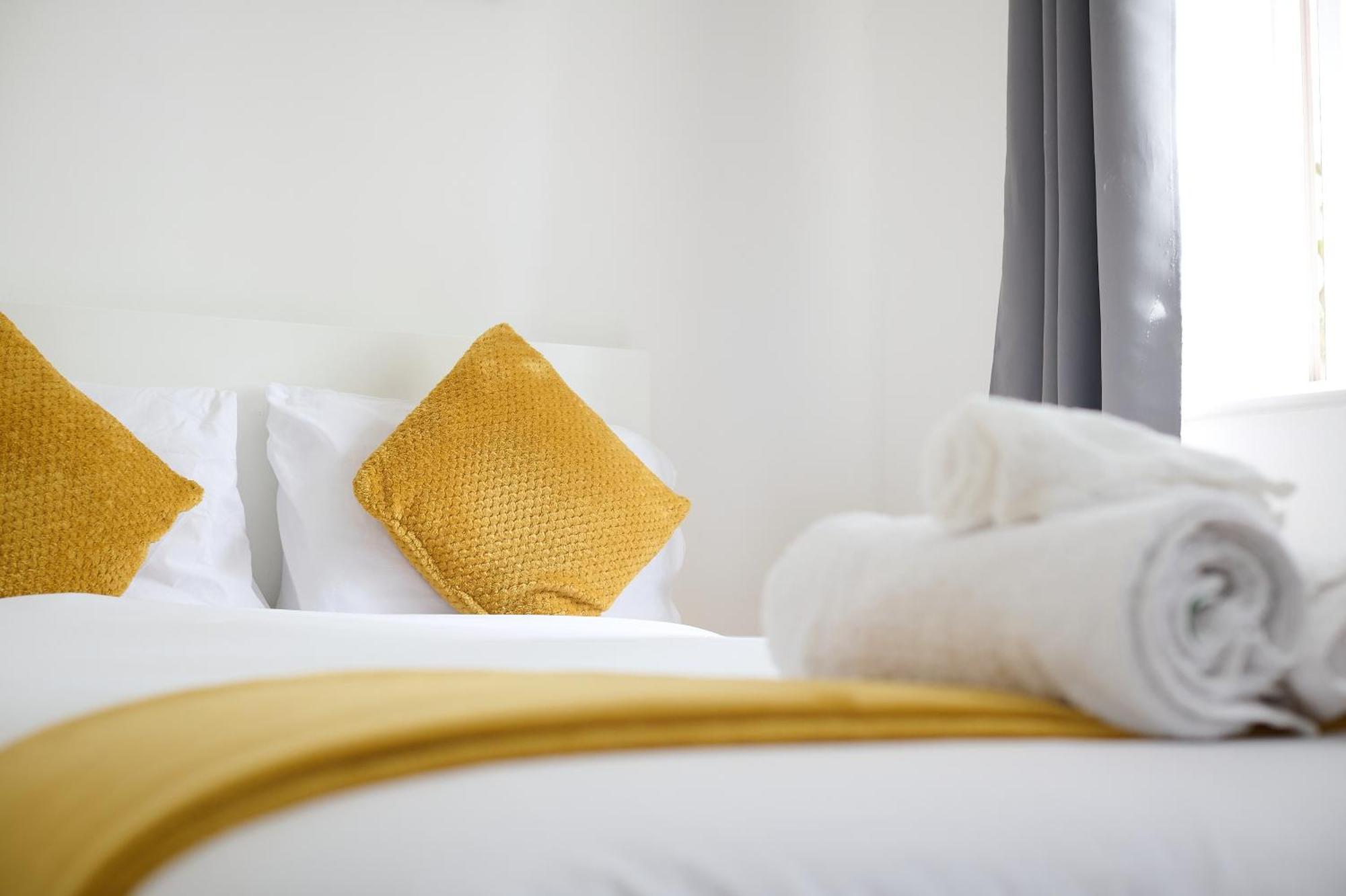 Nec Exhibitor Home, Stay Near Birmingham Airport エクステリア 写真