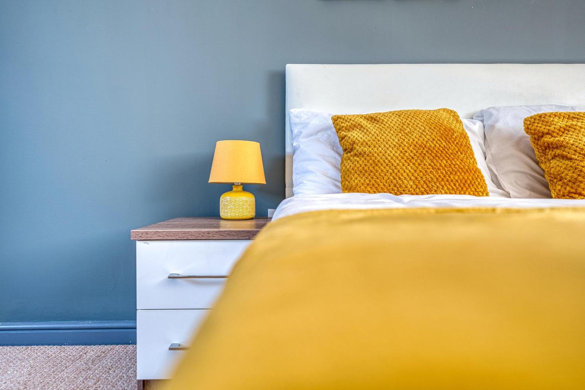 Nec Exhibitor Home, Stay Near Birmingham Airport エクステリア 写真