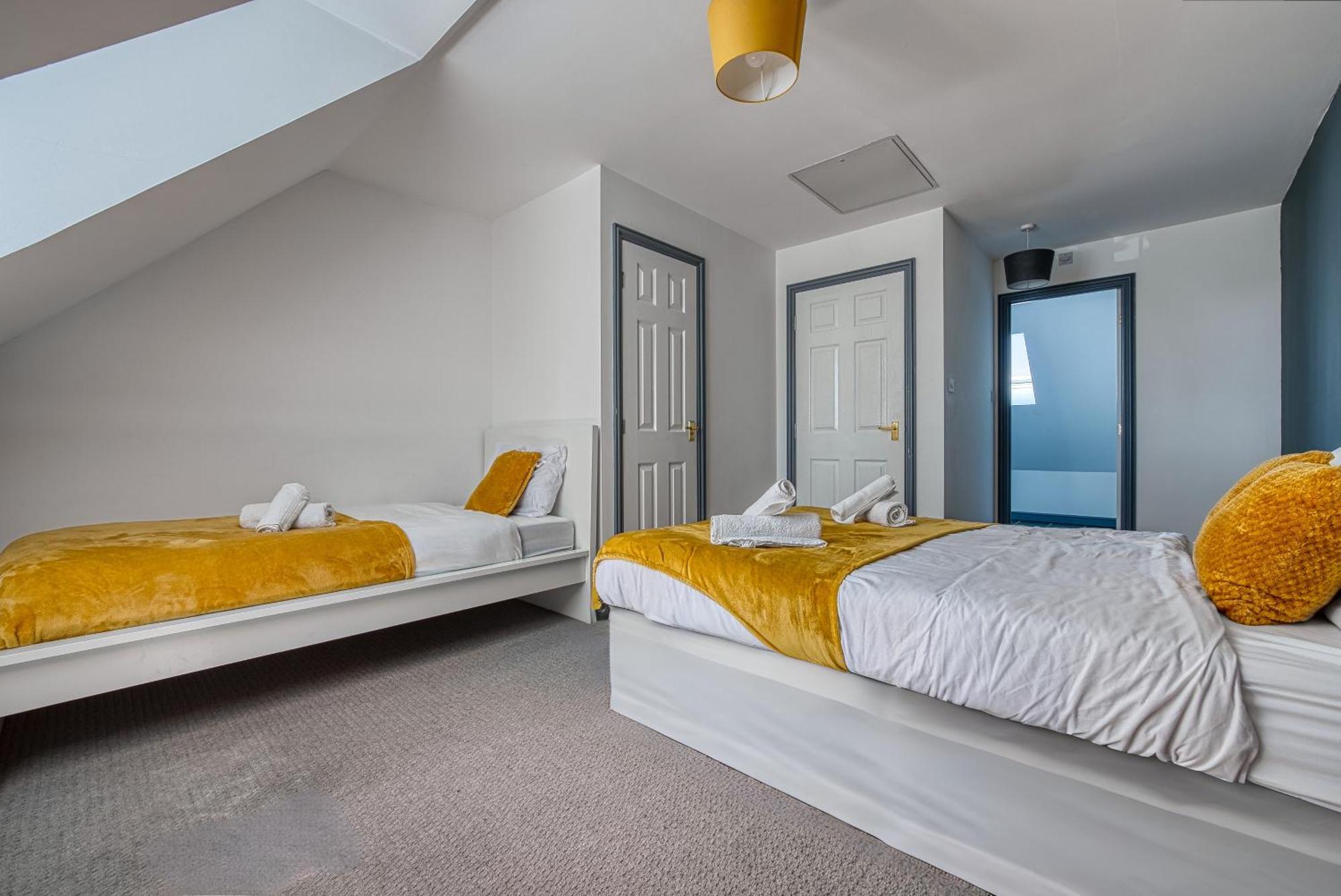 Nec Exhibitor Home, Stay Near Birmingham Airport エクステリア 写真